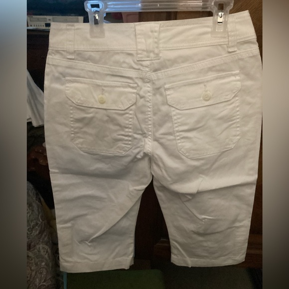 NWOT,Charter Club Capri’s. They can be rolled up into Bermuda Shorts, size 2p - Picture 3 of 8